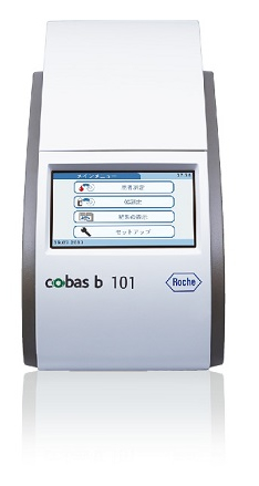 簡易血液分析装置 cobas（コバス） b 101本体 製品画像