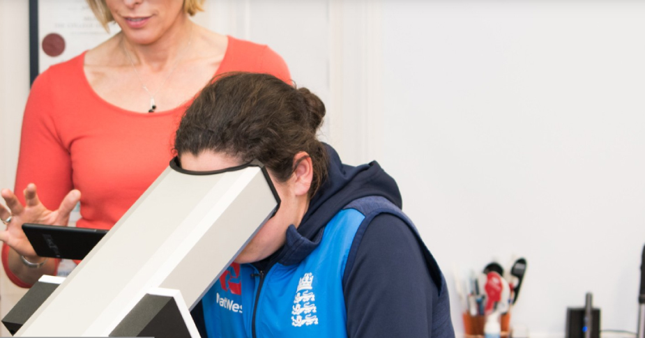 MP-eye（エムピーアイ）｜眼底画像をAI解析する視覚チェックシステム 製品画像